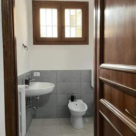 Bilocale Confortevole A Due Passi Dalla Stazione Apartment